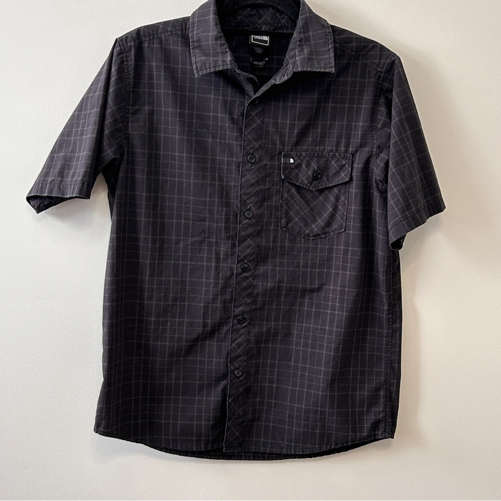 The North Face Men’s Small Short Sleeve Black Shirt Button Down Checkered Gorp